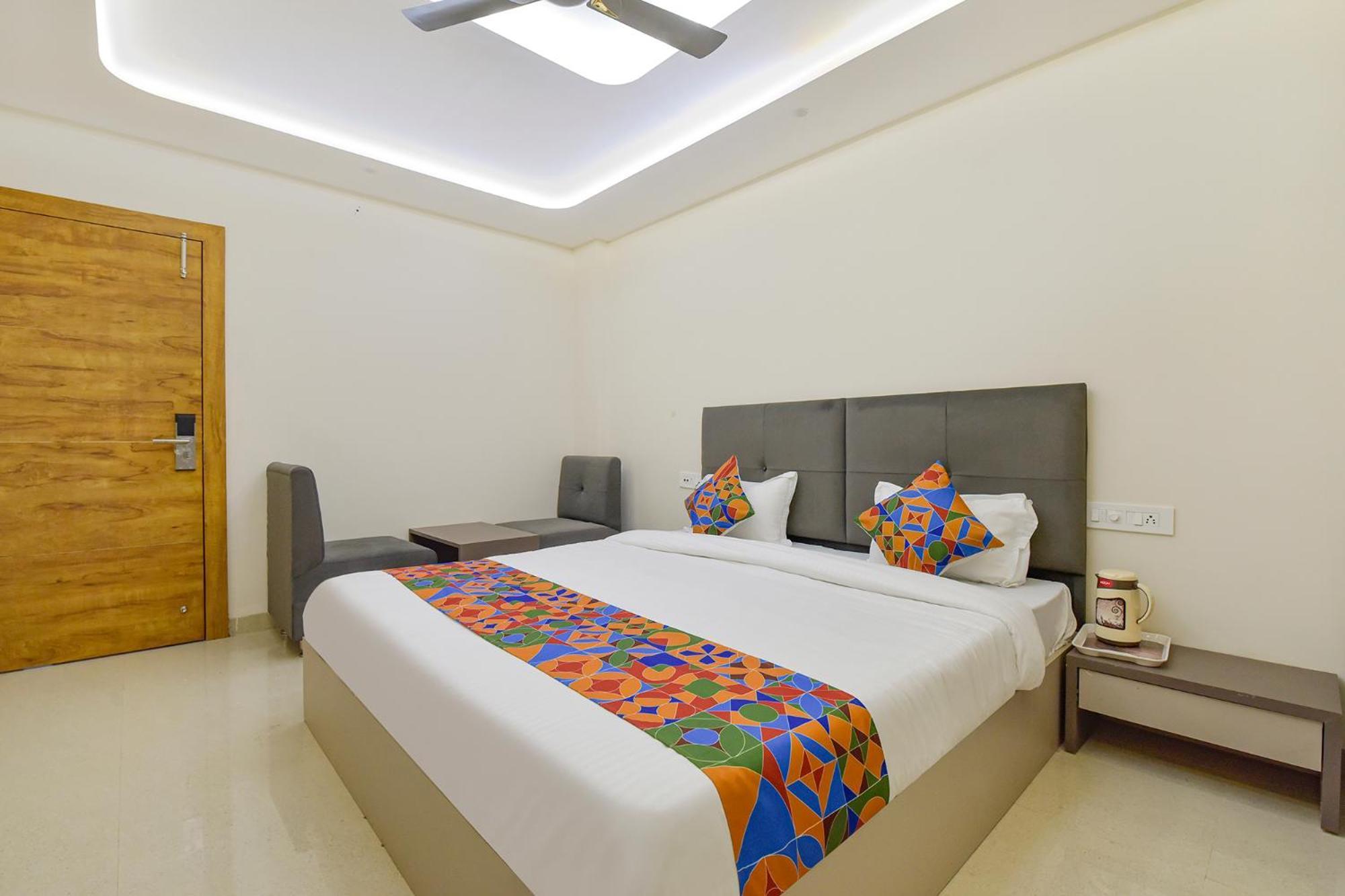 Fabhotel Synergy Stays Indaur Exteriér fotografie